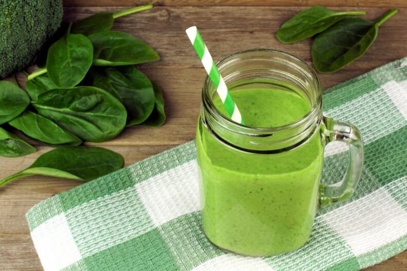 roll out a celery smoothie